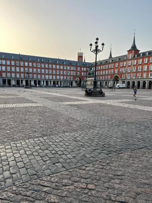 Economico Piso En Madrid Centro Apartman Kültér fotó